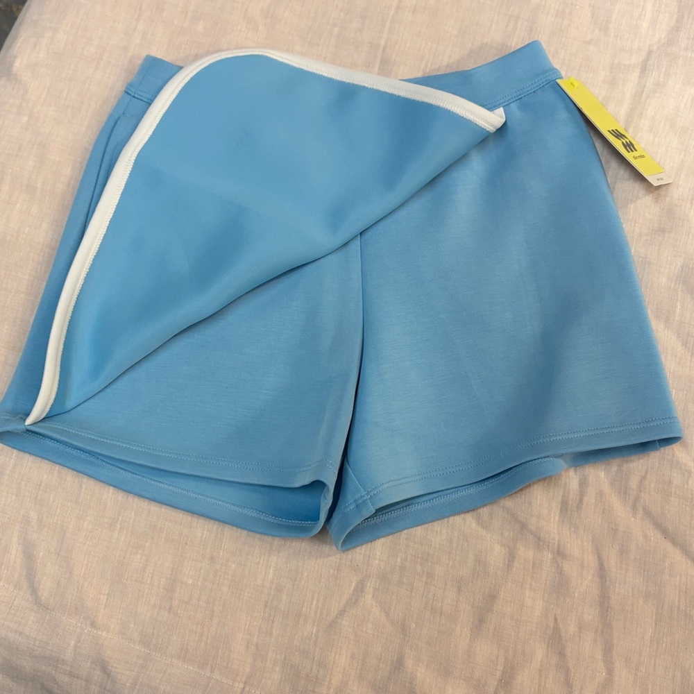 Skort - Picture 2 of 2